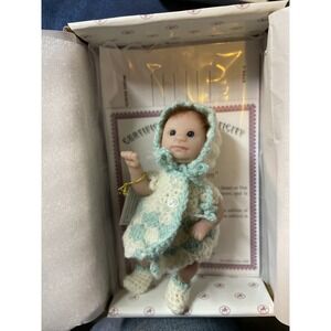 1 Ashton Drake "Happy as a Clam" Sweet As You Please Collection~Original Box(26)